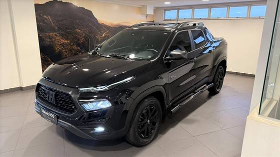 FIAT TORO 2.0 16V TURBO DIESEL ULTRA 4WD AT9 FIAT TORO 2.0 16V TURBO DIESEL ULTRA 4WD AT9